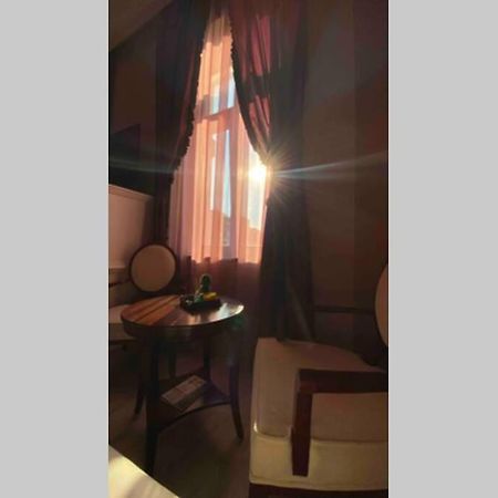 Budoir Royal Apartment Nagyvárad Kültér fotó