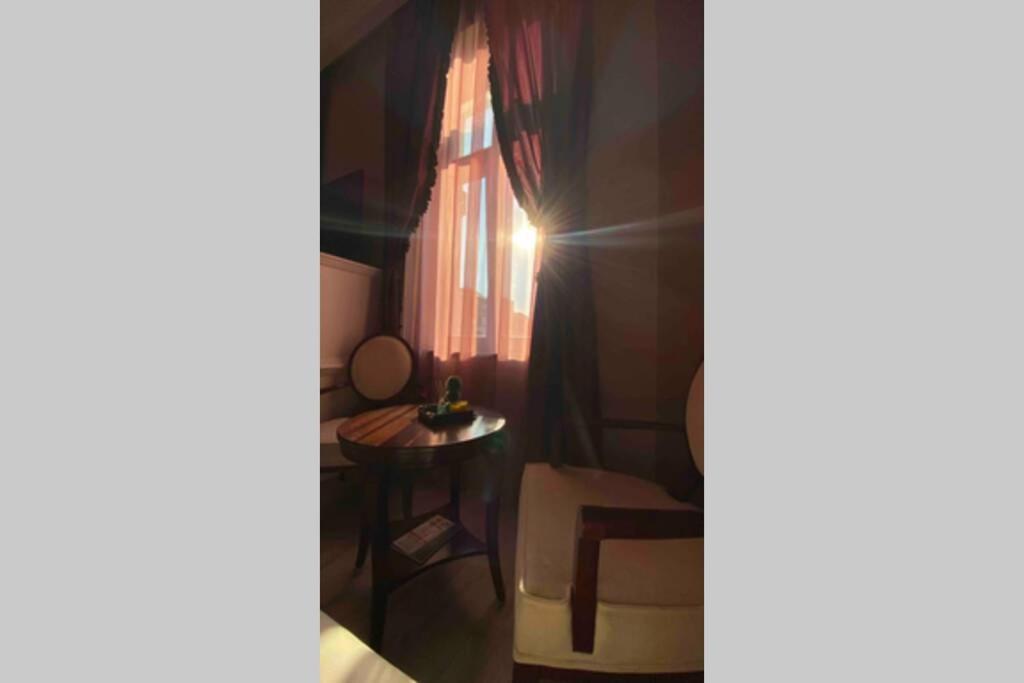 Budoir Royal Apartment Nagyvárad Kültér fotó